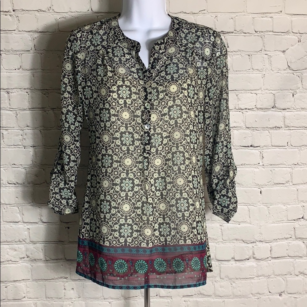 About a Girl Blouse Quarter Length Sleeves Small
